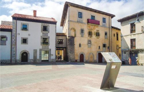 Two-bedroom Apartment In Llanes