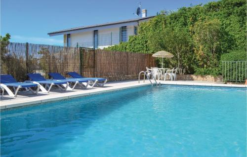 Three-bedroom Holiday Home In Lloret De Mar