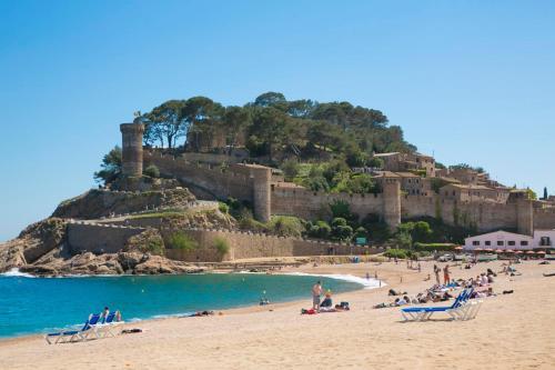 Lloret De Mar Villa Sleeps 9 Pool Wifi