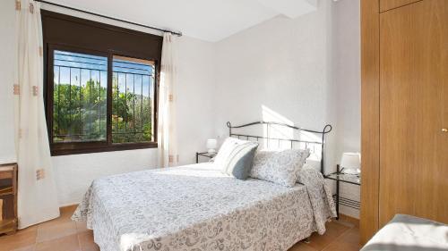 Lloret De Mar Villa Sleeps 9