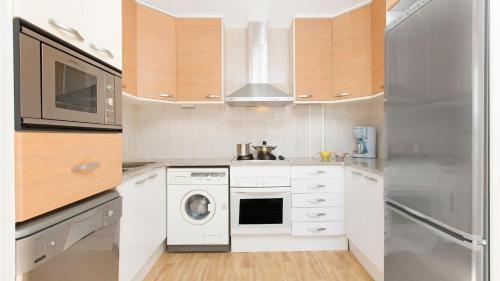 Lloret De Mar Villa Sleeps 6