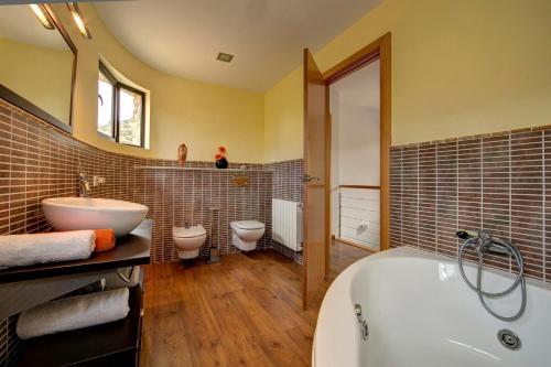 Sant Eloi Villa Sleeps 8 Pool Wifi