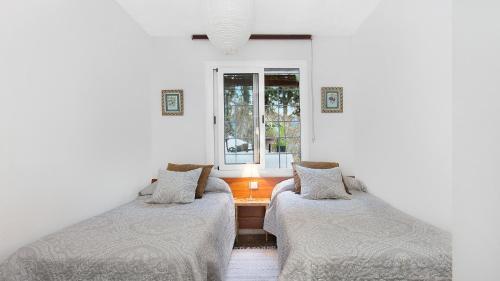 Lloret De Mar Villa Sleeps 10