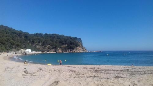 Lloret De Mar Villa Sleeps 6