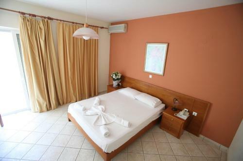 Iria Beach Hotel