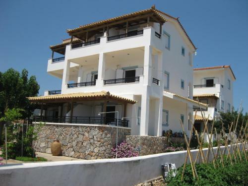 Hostal Maravelias House