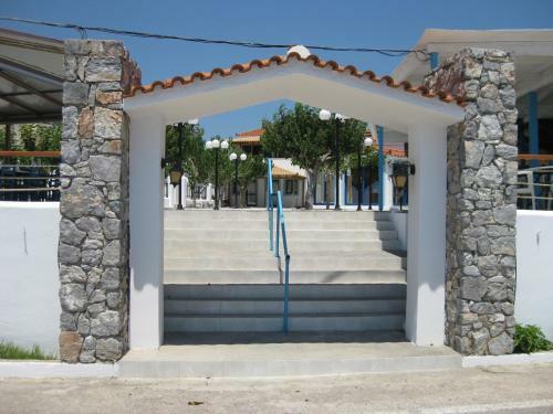 Hostal Maravelias House