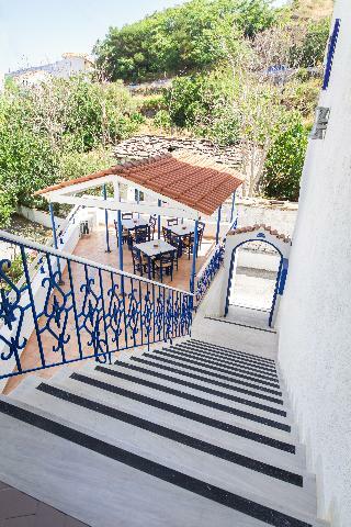 Hotel Atheras