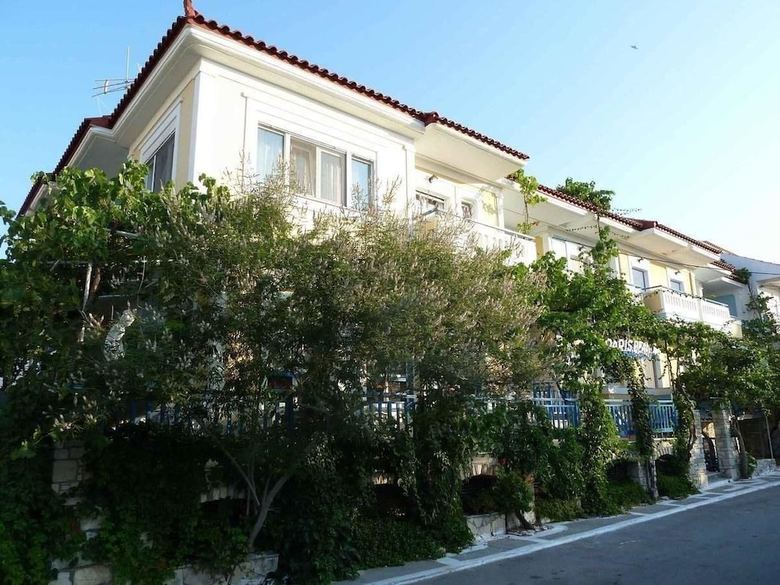 Paris Beach Hotel