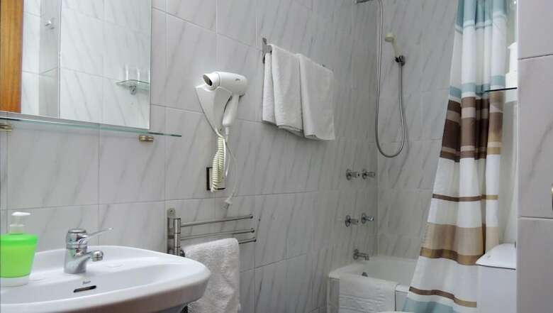Hostal Cervantes