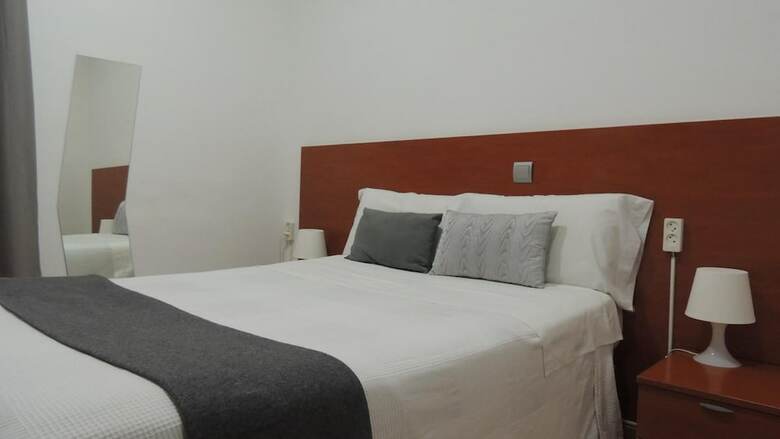 Hostal Cervantes