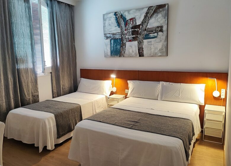 Hostal Cervantes