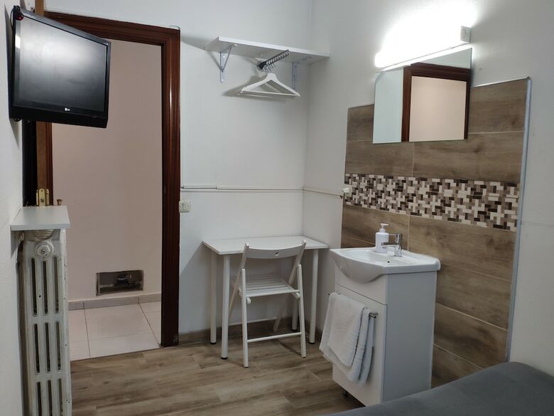 Hostal Cervantes