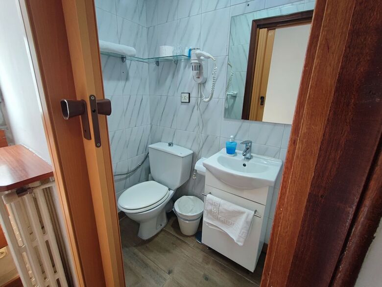 Hostal Cervantes