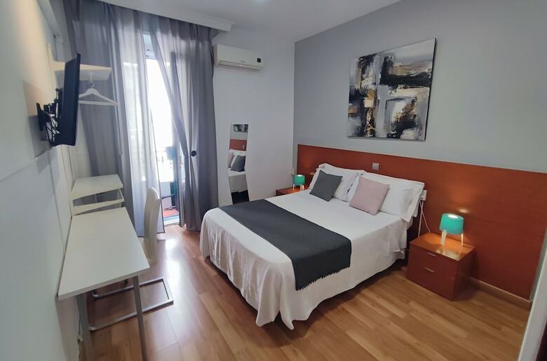 Hostal Cervantes