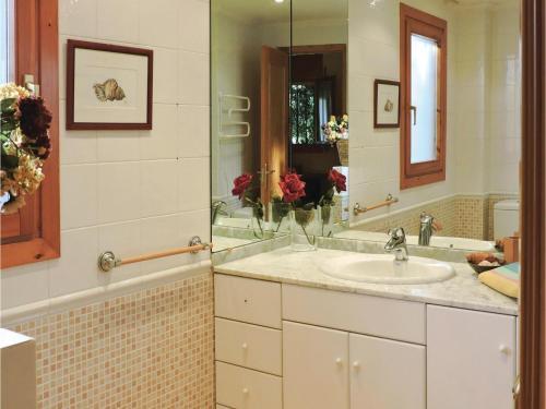 Three-bedroom Holiday Home In Miami Playa