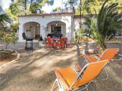 Three-bedroom Holiday Home In Miami Playa