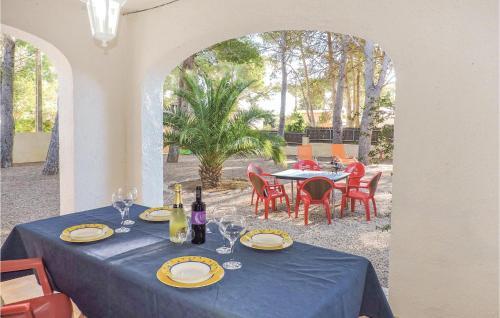 Three-bedroom Holiday Home In Miami Playa
