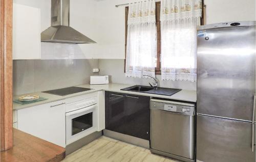 Three-bedroom Holiday Home In Miami Playa
