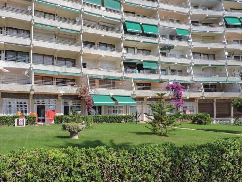 Two-bedroom Apartment In Miami Platja