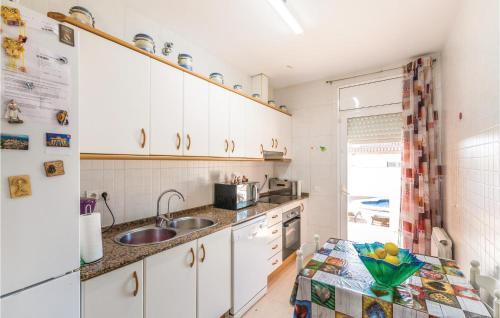 Three-bedroom Holiday Home In Miami Playa