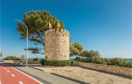 Two-bedroom Apartment In Miami Platja