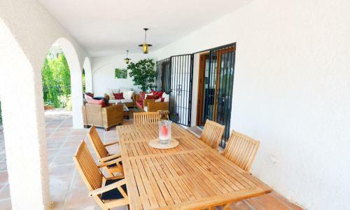 Mijas Villa Sleeps 10 Pool Air Con Wifi