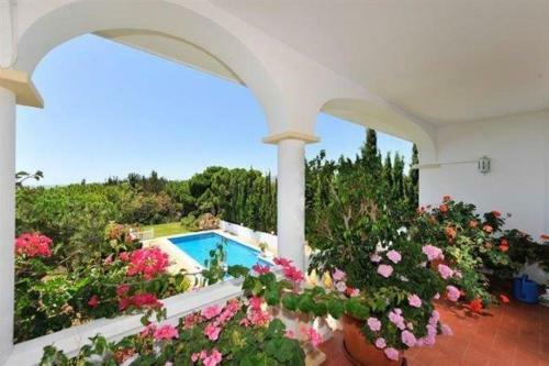 Mijas Villa Sleeps 8 Pool Air Con Wifi