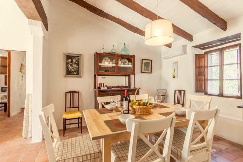 Pollenca Villa Sleeps 4 Pool Air Con Wifi