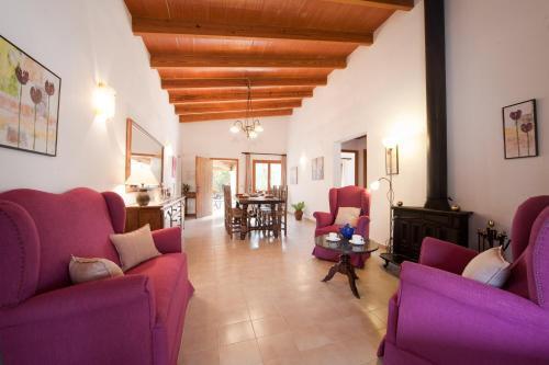 Pollenca Villa Sleeps 5 Pool Wifi