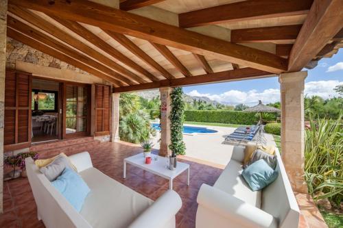 Pollenca Villa Sleeps 8 Pool Air Con Wifi