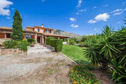 Pollenca Villa Sleeps 8 Pool Air Con Wifi