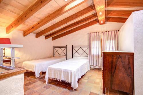 Pollenca Villa Sleeps 4 Pool Air Con Wifi