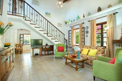 Pollenca Villa Sleeps 4 Pool Air Con Wifi