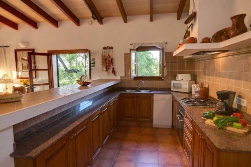 Pollenca Villa Sleeps 4 Pool Air Con Wifi