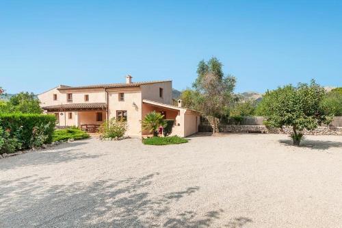 Pollenca Villa Sleeps 6 Pool Air Con Wifi
