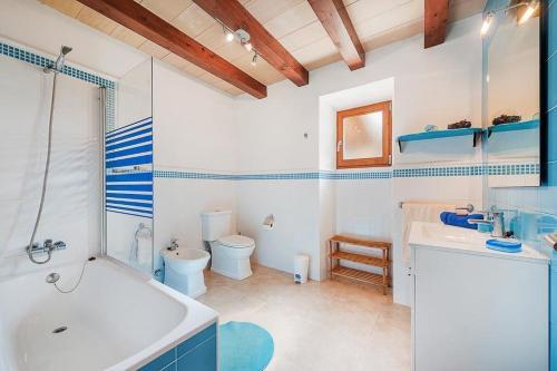 Pollenca Villa Sleeps 6 Pool Air Con Wifi