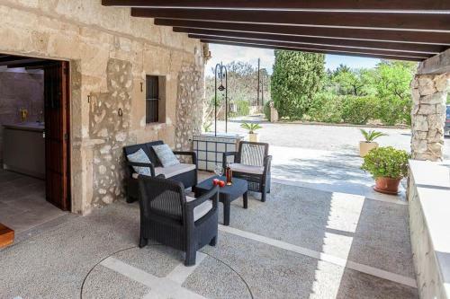 Pollenca Villa Sleeps 8 Pool Air Con Wifi