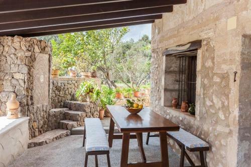 Pollenca Villa Sleeps 8 Pool Air Con Wifi