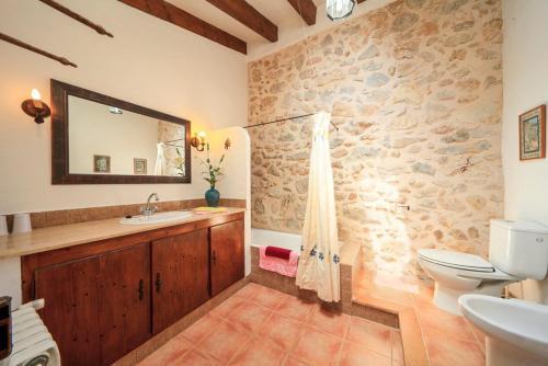 Pollenca Villa Sleeps 6 Pool Air Con Wifi