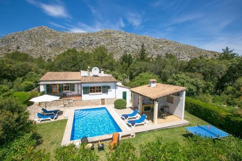 Pollenca Villa Sleeps 4 Pool Air Con Wifi
