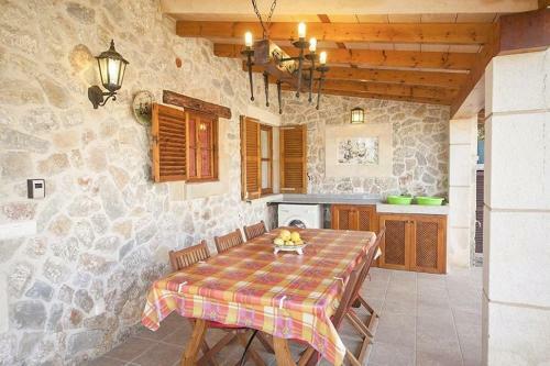 Pollenca Villa Sleeps 4 Pool Air Con Wifi