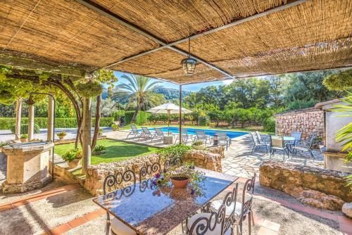 Pollenca Villa Sleeps 6 Pool Air Con Wifi