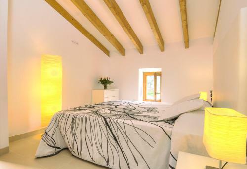 Pollenca Villa Sleeps 6 Pool Air Con Wifi
