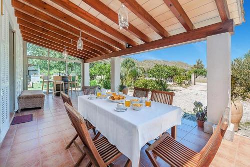 Pollenca Villa Sleeps 6 Pool Wifi