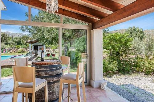 Pollenca Villa Sleeps 6 Pool Wifi