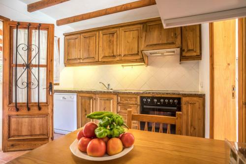 Pollenca Villa Sleeps 6 Pool Air Con Wifi