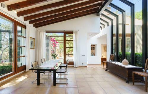 Pollenca Villa Sleeps 10 Pool Air Con Wifi