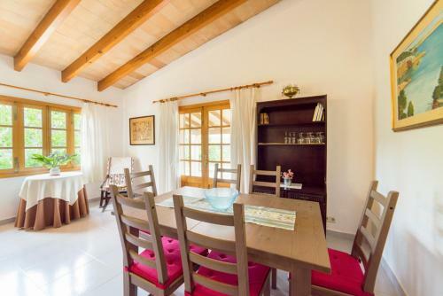 Pollenca Villa Sleeps 5 Pool Air Con Wifi