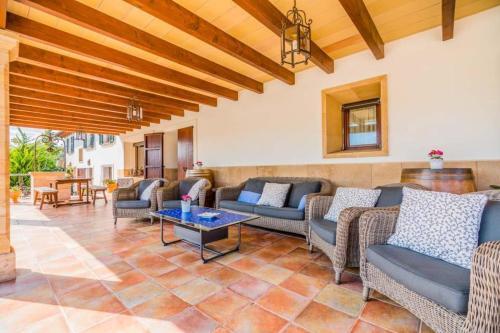 Pollenca Villa Sleeps 10 Pool Air Con Wifi